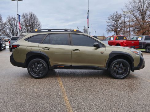 Used 2022 Subaru Outback Wilderness image 6