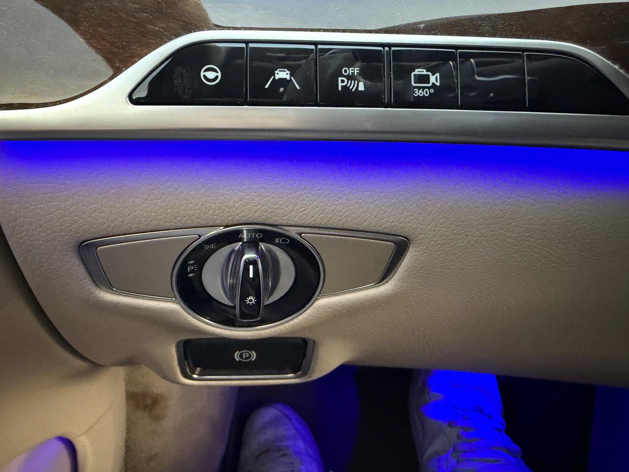 Used 2015 Mercedes-Benz S 550 4MATIC Sedan image 28