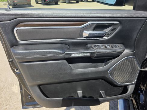 Used 2021 RAM 1500 Laramie AWD/4WD image 32