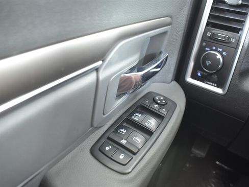 Used 2018 RAM 1500 Big Horn AWD/4WD image 16