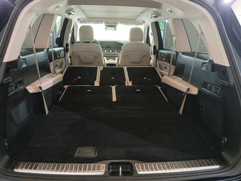 Used 2022 Mercedes-Benz GLS 450 4MATIC image 10