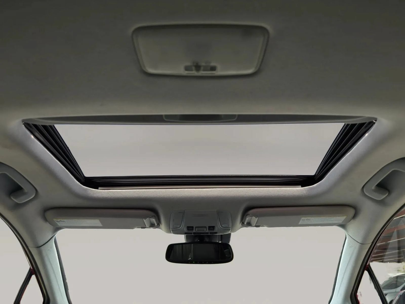 Used 2019 Toyota Prius Limited w/ Premium Convenience Package FWD image 21