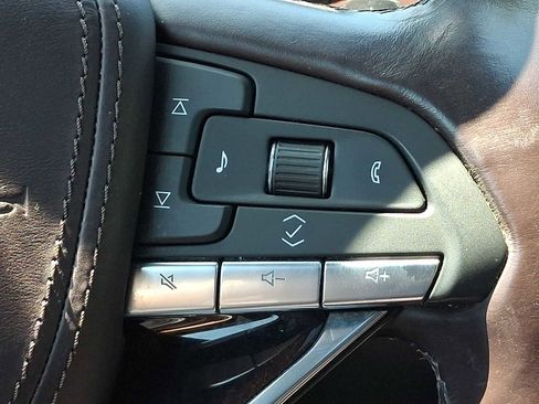 Used 2021 Cadillac Escalade Premium Luxury Platinum AWD/4WD image 27
