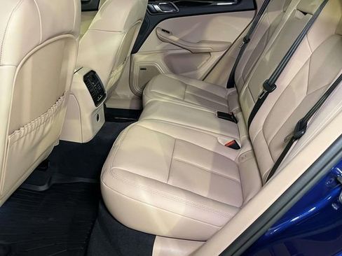 New 2026 Porsche Macan image 19