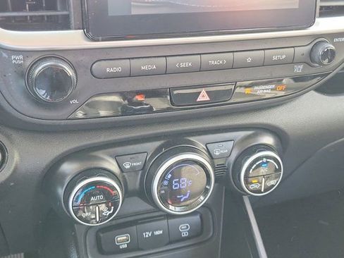 Certified 2024 Hyundai Venue SEL FWD image 28