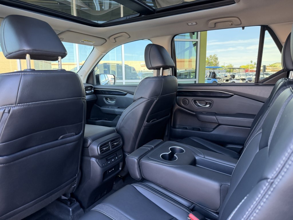 Used 2025 Honda Pilot Touring image 34