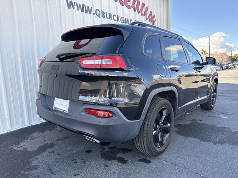 Used 2016 Jeep Cherokee Latitude w/ Comfort/Convenience Group image 24
