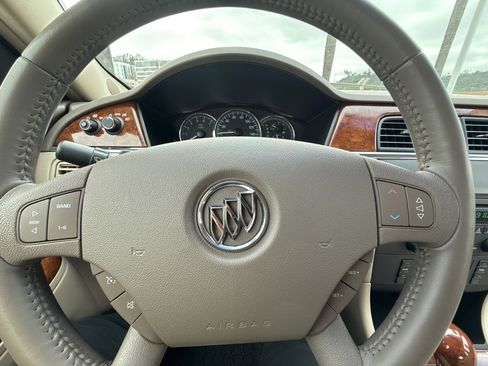 Used 2005 Buick LaCrosse CXL w/ Gold Convenience Package image 31