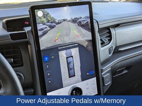 Used 2024 Ford Expedition Max Platinum image 24