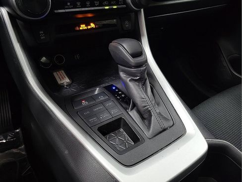 Certified 2024 Toyota RAV4 LE image 15