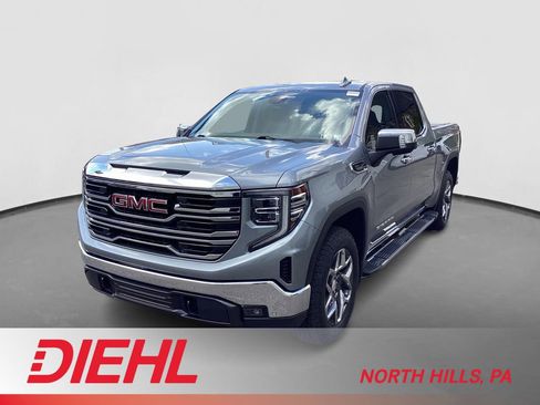 Used 2023 GMC Sierra 1500 SLT w/ SLT Premium Package AWD/4WD image 1