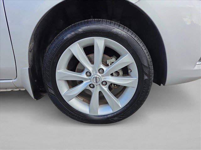 Used 2016 Nissan Versa FWD image 21