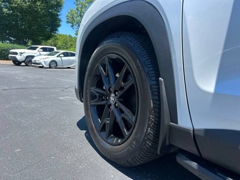 Used 2026 Toyota Grand Highlander AWD image 13