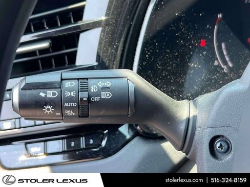 Certified 2023 Lexus RX 350 AWD w/ Accessory Package image 29