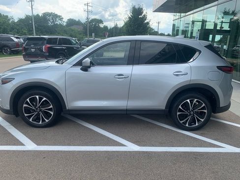 Used 2023 MAZDA CX-5 AWD 2.5 S w/ Premium Package image 2