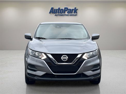Used 2021 Nissan Rogue Sport S image 2