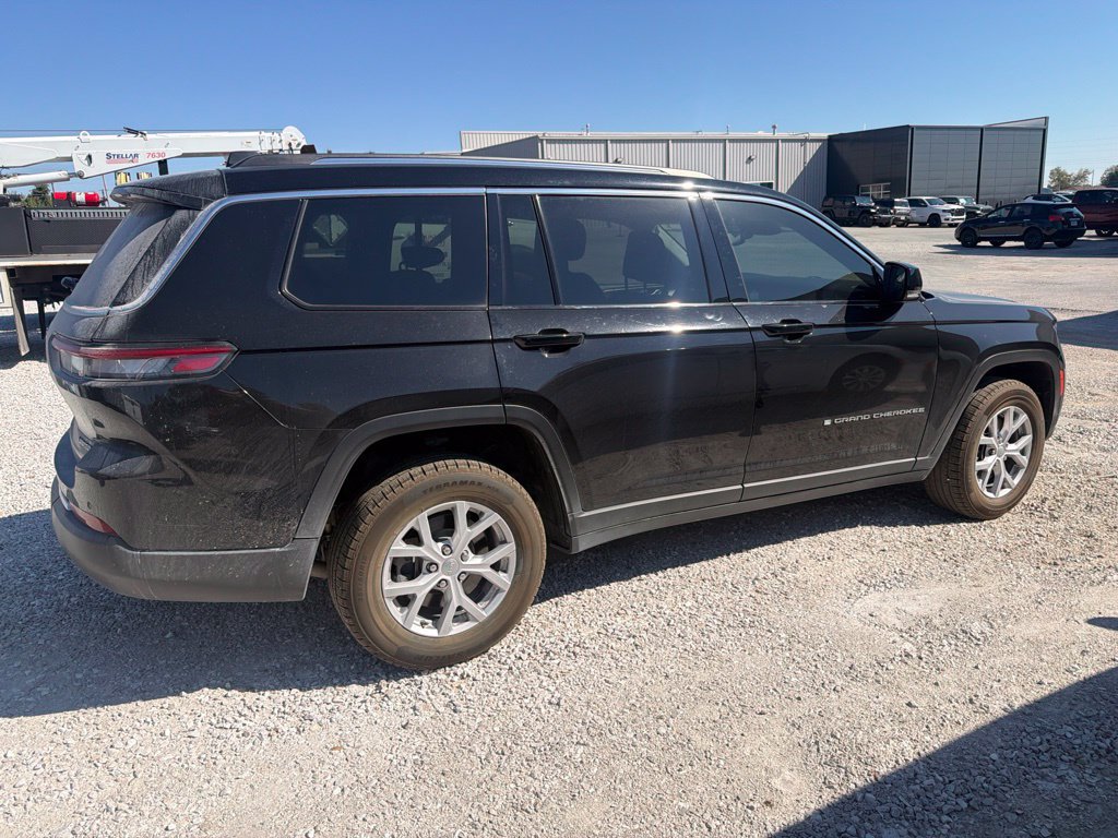 Used 2021 Jeep Grand Cherokee L Limited AWD/4WD image 15