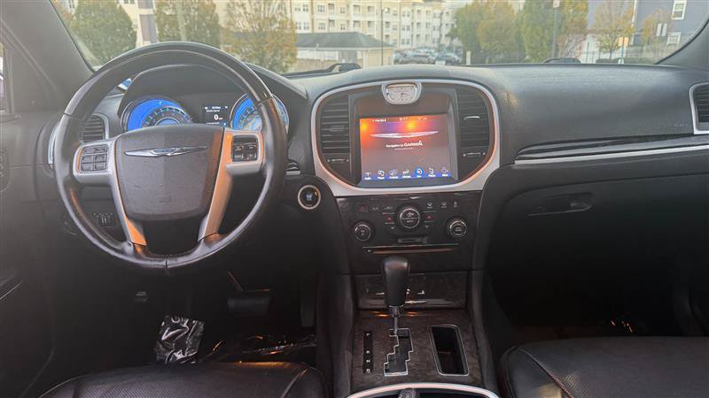 Used 2014 Chrysler 300 C AWD/4WD image 15