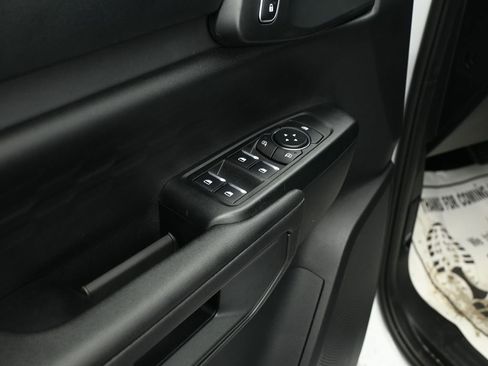 New 2025 Ford Ranger XL image 9