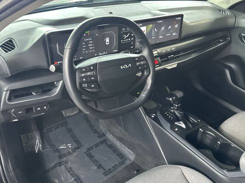 Used 2025 Kia K4 EX FWD image 13