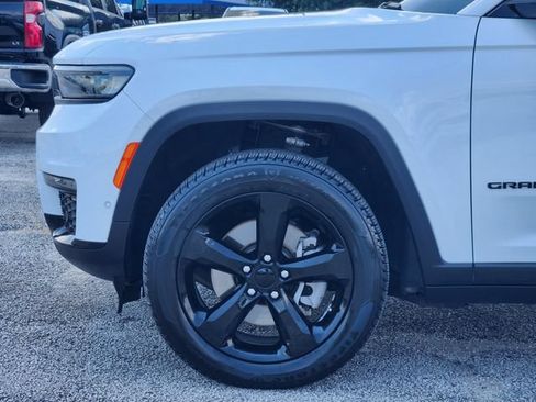 Used 2024 Jeep Grand Cherokee L Limited w/ Luxury Tech Group II AWD/4WD image 8