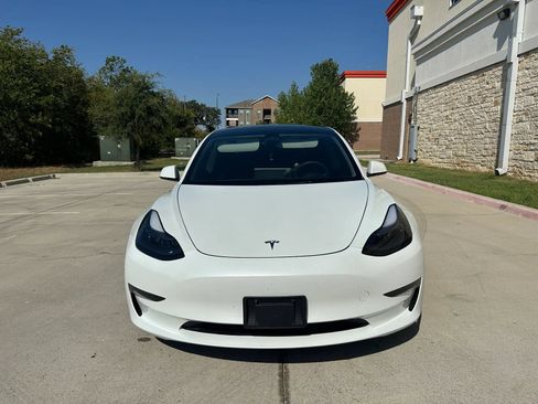 Used 2023 Tesla Model 3 Standard Range RWD image 2