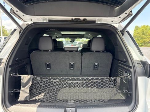 Used 2025 Chevrolet Traverse High Country w/ LPO, Floor Liner Package FWD image 20