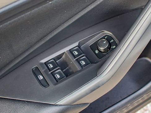 Used 2019 Volkswagen Jetta S w/ Driver Assistance Package image 14