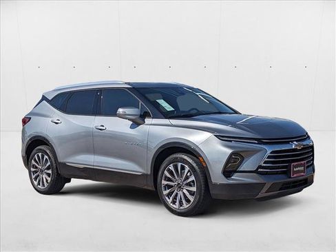 New 2025 Chevrolet Blazer Premier w/ Driver Confidence II Package image 7