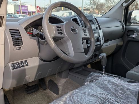 Used 2015 Nissan Frontier SV w/ SV Value Truck Package image 10