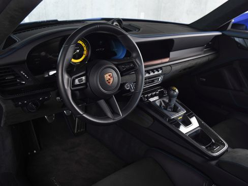 Used 2022 Porsche 911 GT3 RWD image 5
