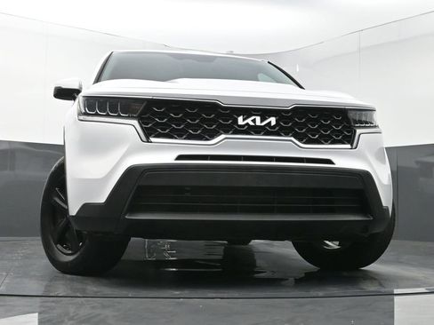 Used 2022 Kia Sorento LX image 24