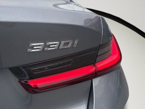 Used 2024 BMW 330i xDrive 330i xDrive w/ Convenience Package image 19