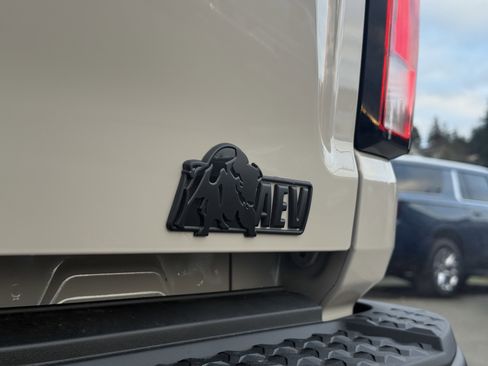 New 2026 Chevrolet Colorado ZR2 w/ ZR2 Bison Edition image 43