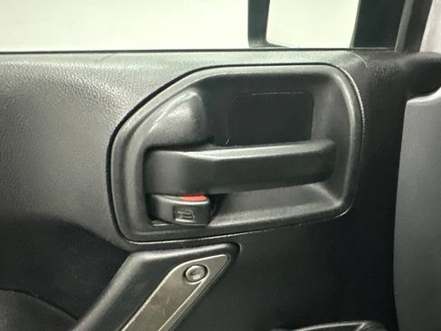 Used 2015 Jeep Wrangler Sport AWD/4WD image 12