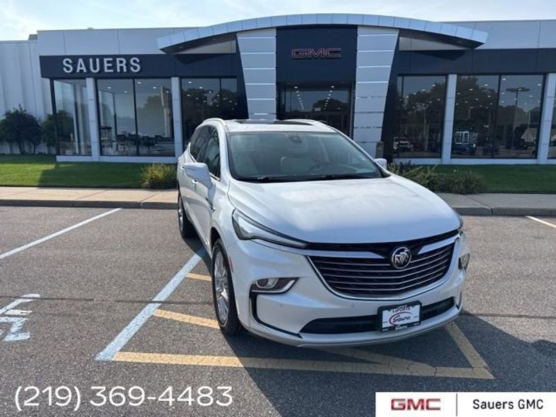 Certified 2022 Buick Enclave Essence w/ Experience Buick Package image 1