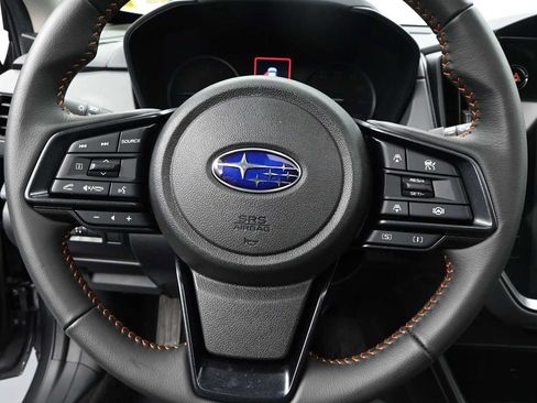 Used 2025 Subaru Crosstrek 2.5i Limited AWD/4WD image 15