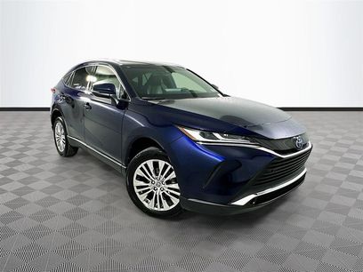 Used 2021 Toyota Venza XLE w/ Softex Package