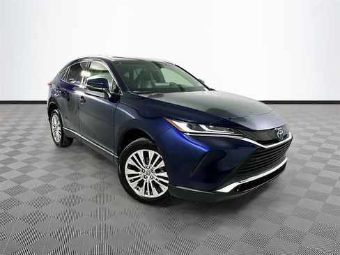 Used 2021 Toyota Venza XLE w/ Softex Package AWD/4WD image 1