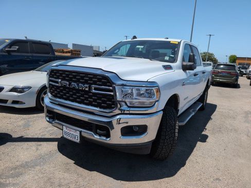 Used 2024 RAM 2500 Big Horn AWD/4WD image 1