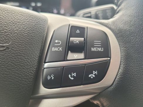 Certified 2022 Ford Explorer XLT image 26