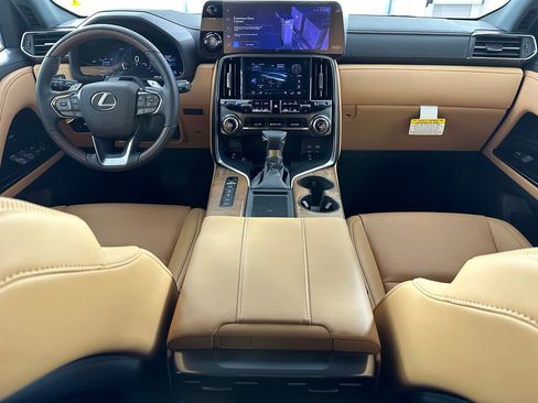 New 2026 Lexus LX 600 4WD w/ Luxury Package image 3