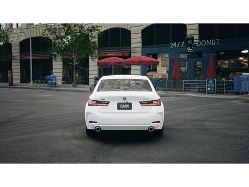 Used 2025 BMW 330i xDrive Sedan w/ Convenience Package image 5