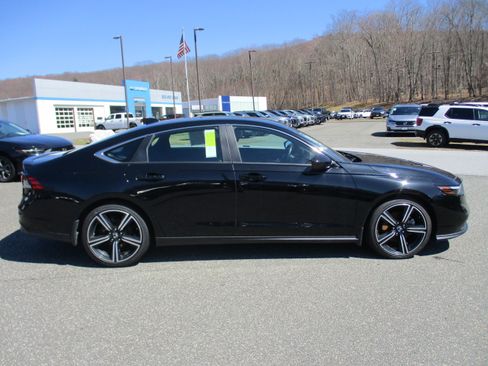Certified 2023 Honda Accord Sport image 4