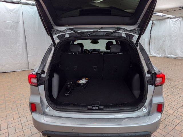 Certified 2023 Ford Escape ST-Line Elite AWD/4WD image 19