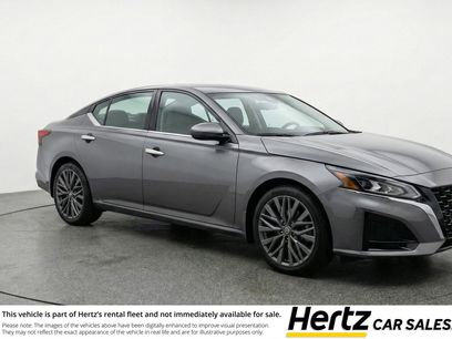 Used 2025 Nissan Altima 2.5 SV