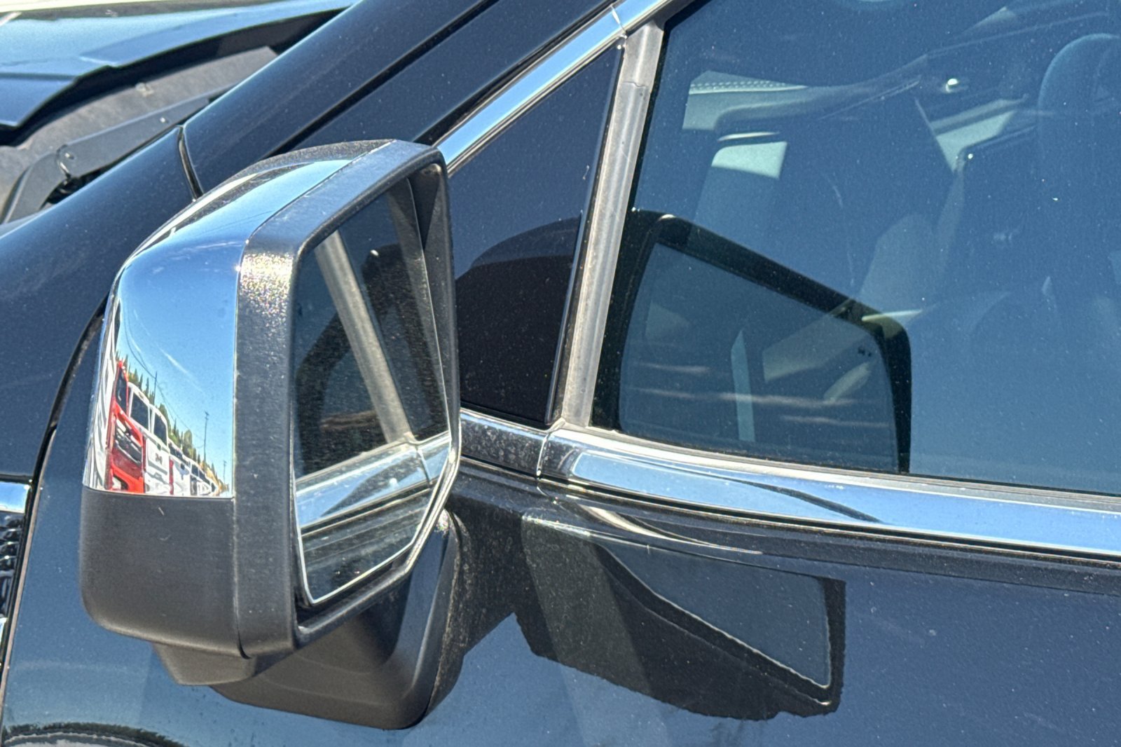 Used 2025 GMC Sierra 1500 Denali AWD/4WD image 54