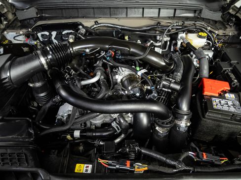 Used 2025 Ford Bronco Raptor AWD/4WD image 32