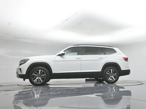 Used 2023 Volkswagen Atlas SE AWD/4WD image 55