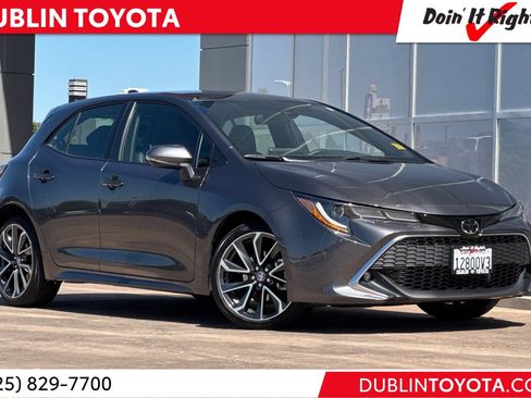 Certified 2022 Toyota Corolla XSE FWD image 1